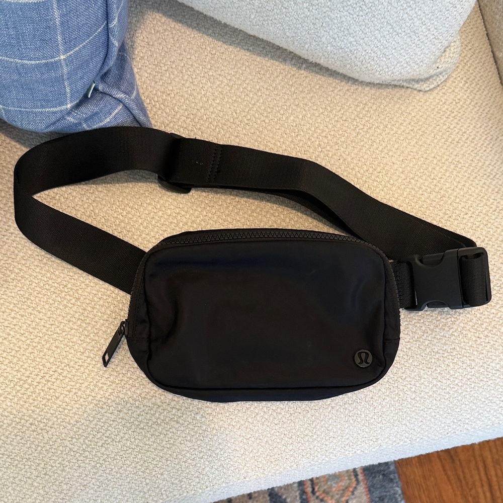 lululemon athletica Black Belt Bag for Men